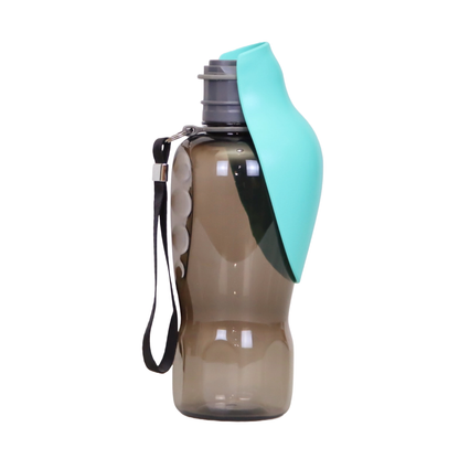 BOTELLA PARA PERROS PORTÁTIL DE 800 ML CON CORREA COLOR VERDE